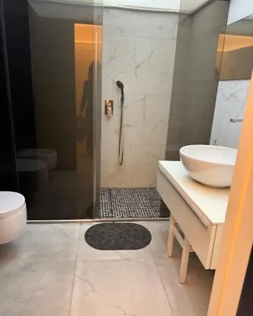 Con Terrazza In Centro Storico كاتانيا